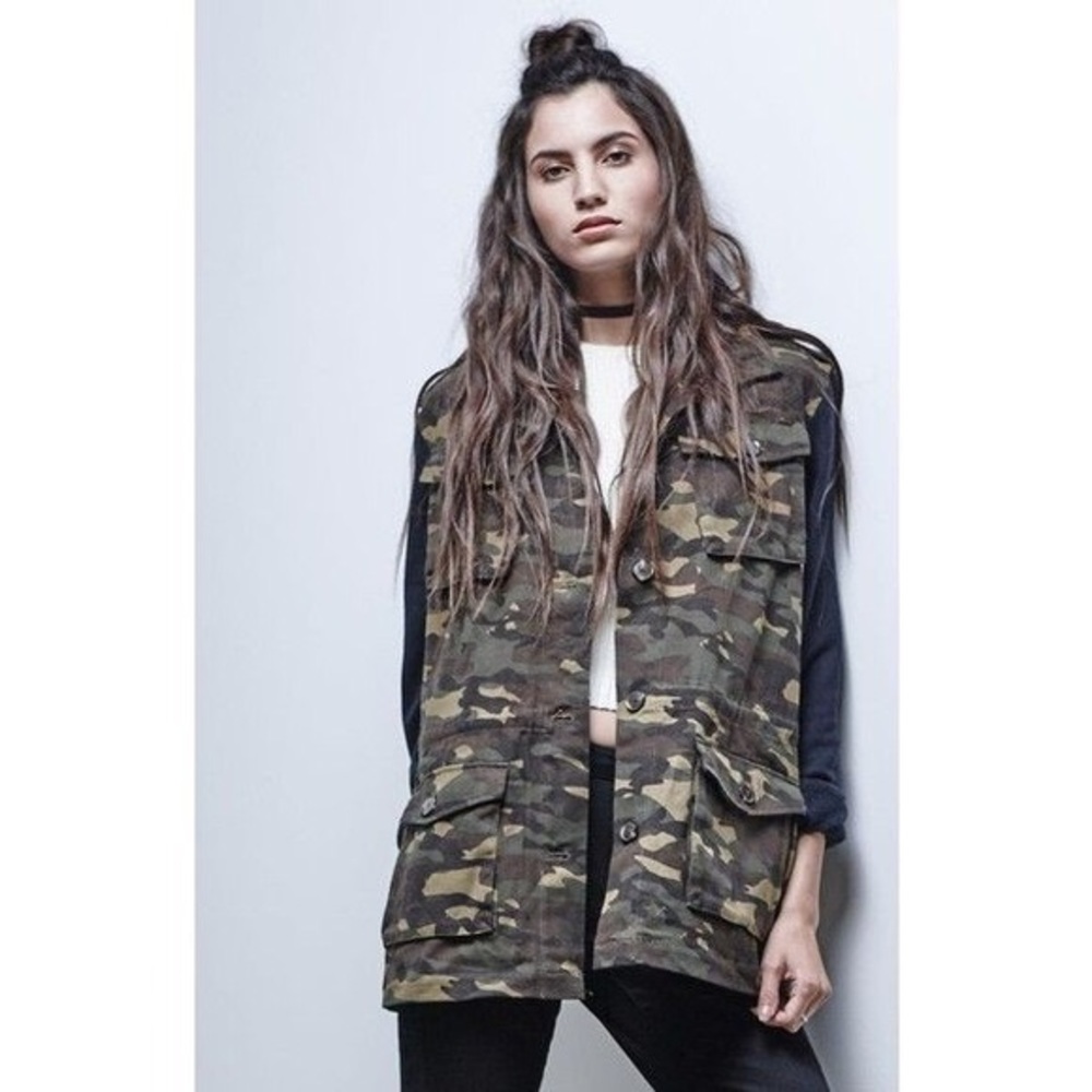 Pacsun camo jacket (gypsy warrior)